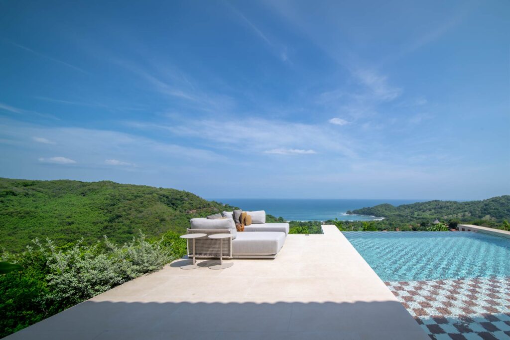 Villa de lujo con piscina infinita frente al mar en Costa Rica